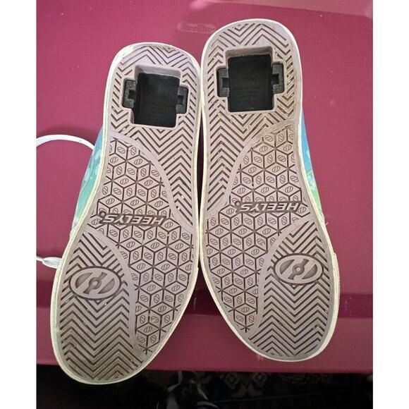 SHOES 3 Pairs Size 4 1-Heelys W/out Wheels 1-Falls Creek Tenis Shoe And 1-And1 - Picture 10 of 16